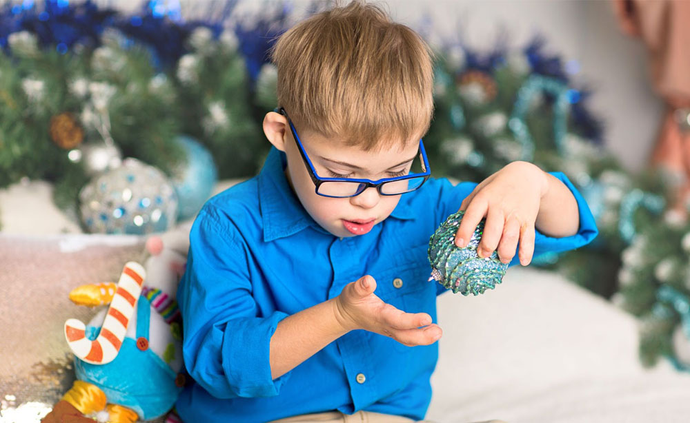 Holiday Tips For Autistic Kids – Lighthouse Autism Center